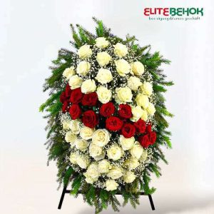 Венок из живых цветов №15 - купить с траурной лентой